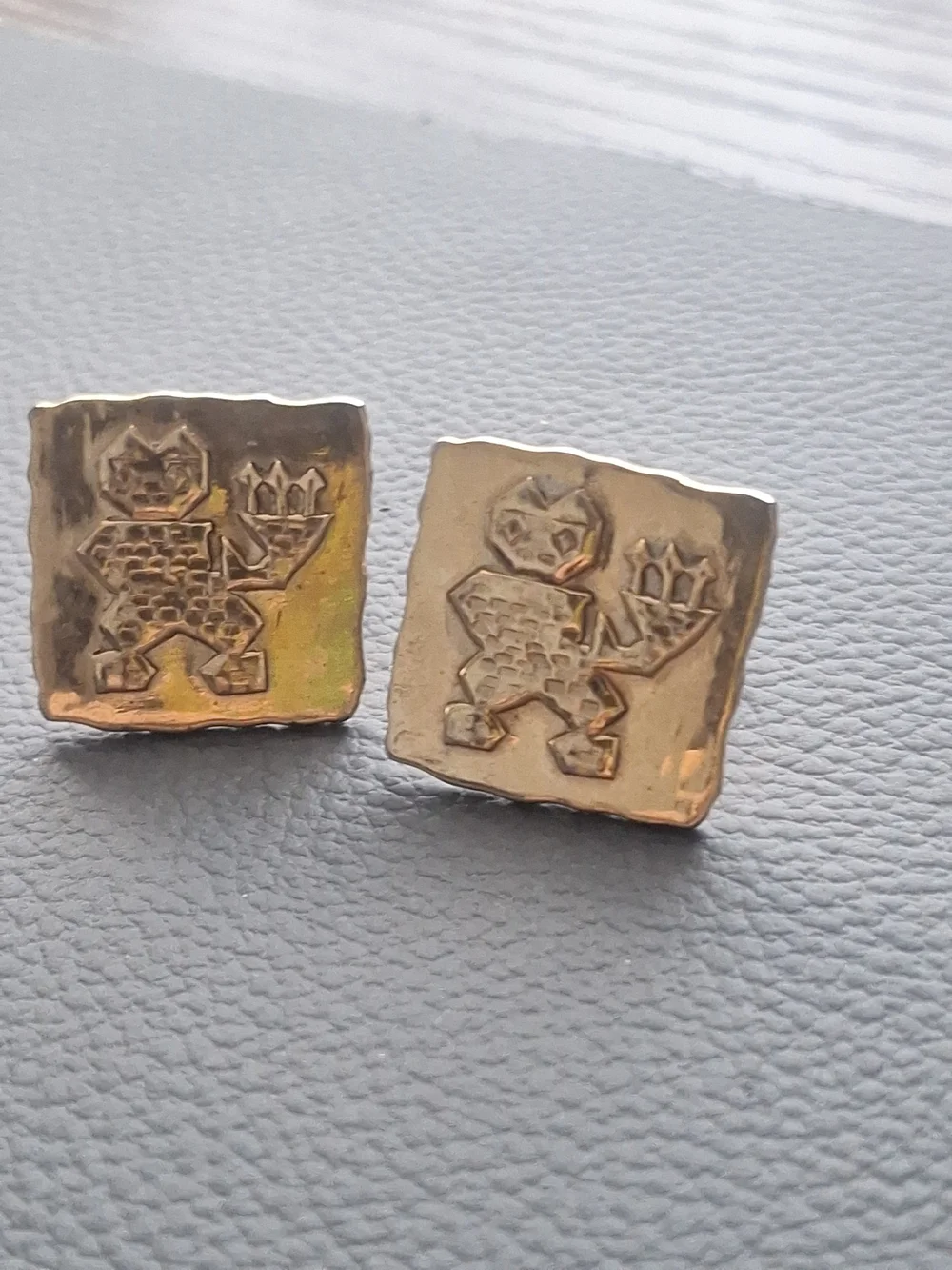 Anson gold tone